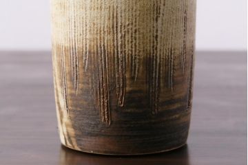 アンティーク雑貨　昭和期　笠間焼　記念品　荒田耕治作　一輪挿(花瓶、花器)(3)