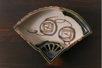織部焼　松本鉄山作　共箱付き　扇型が小粋な向付5客セット(小皿)
