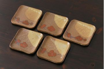 美品　昭和期　笠間焼　中野晃嗣　共箱付き梅文銘々皿(小皿、豆皿、和食器)5枚セット