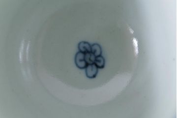 中古　六代　佐藤走波　共箱付き　染錦菊花文湯呑(ゆのみ、和食器)5客セット