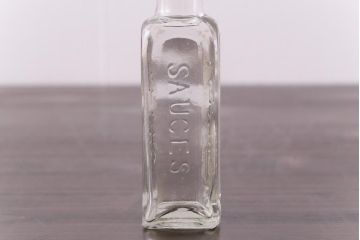 アンティーク雑貨　イギリスビンテージ　ブロカントスタイルにおすすめな小瓶2つセット(ソースボトル、硝子瓶、ガラスビン)