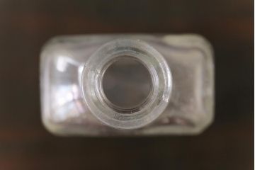 アンティーク雑貨　ビンテージ　CALIFORNIA FIG SYRUP　ディスプレイに活躍するガラスビン(瓶、ボトル)2本セット