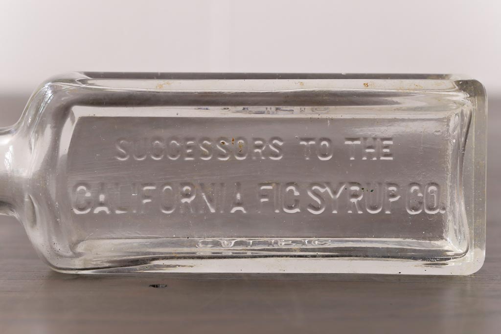 アンティーク雑貨　ビンテージ　CALIFORNIA FIG SYRUP　ディスプレイに活躍するガラスビン(瓶、ボトル)2本セット
