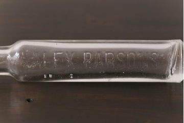 アンティーク雑貨　イギリスビンテージ　スリムで格好良いボトル(ガラスビン、瓶)2本セット