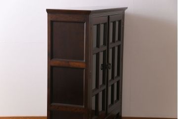 中古　松本民芸家具　洋の雰囲気を感じるA型面取書棚(ブックケース、本箱、キャビネット)(定価約44万7000円)