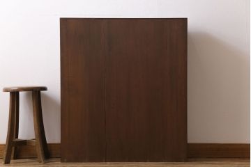 アンティーク家具　和製アンティーク　倹飩付き　経年により味わいを増したヒノキ材製の茶棚(茶箪笥、飾り棚、収納棚)