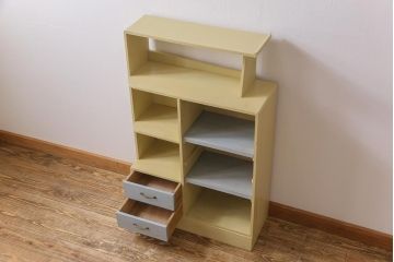 昭和中期　ペイント家具　レトロな雰囲気の収納棚(飾り棚、オープンラック)