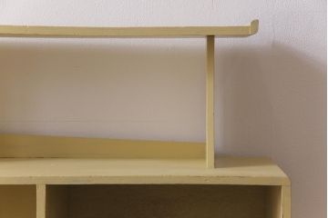 昭和中期　ペイント家具　レトロな雰囲気の収納棚(飾り棚、オープンラック)