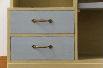 昭和中期　ペイント家具　レトロな雰囲気の収納棚(飾り棚、オープンラック)