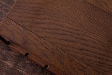 アンティーク雑貨　昭和レトロ　ナラ材　シャビーな質感のシンプルなブックスタンド(本立て)