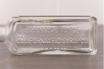 アンティーク雑貨　アメリカビンテージ　California Fig Syrup エンボスが可愛らしいガラスビン(ボトル、硝子瓶)