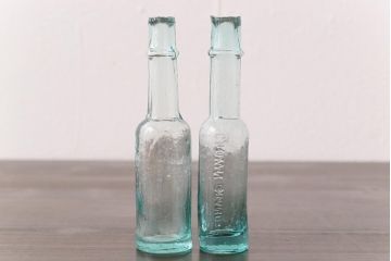 アンティーク雑貨　イギリスビンテージ　CROWN BRAND　味わいのある気泡入りガラスビン(ボトル、硝子瓶)