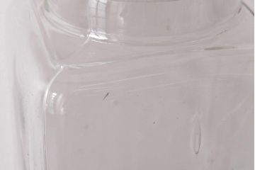 アンティーク雑貨　昭和　レトロな雰囲気を放つガラスビン(角瓶、キャニスター)(1)