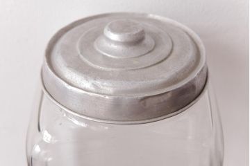 アンティーク雑貨　昭和　レトロな雰囲気を放つガラスビン(角瓶、キャニスター)(2)