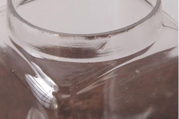 アンティーク雑貨　昭和　レトロな雰囲気を放つガラスビン(角瓶、キャニスター)(2)