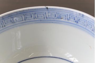 古民具・骨董　幕末明治期　味のある絵柄のアンティーク蓋付茶碗2客セット(和食器)(1)
