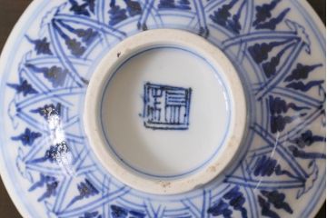 古民具・骨董　幕末明治期　味のある絵柄のアンティーク蓋付茶碗2客セット(和食器)(2)