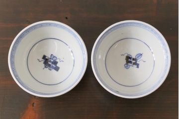 古民具・骨董　幕末明治期　味のある絵柄のアンティーク蓋付茶碗2客セット(和食器)(2)
