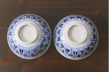 古民具・骨董　幕末明治期　味のある絵柄のアンティーク蓋付茶碗2客セット(和食器)(2)