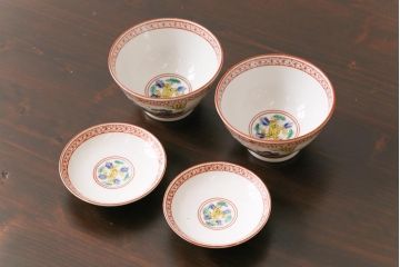 幕末明治期　赤絵染付　味わいある絵柄の蓋茶碗2客セット(和食器)(2)