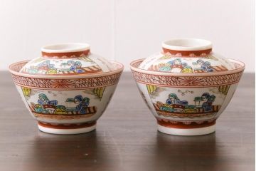 幕末明治期　赤絵染付　味わいある絵柄の蓋茶碗2客セット(和食器)(3)
