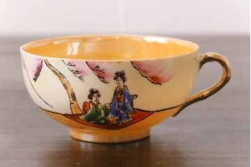 和製アンティーク　大正昭和初期　パールのように輝くカップ&ソーサー2客セット