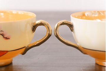 和製アンティーク　大正昭和初期　パールのように輝くカップ&ソーサー2客セット(1)