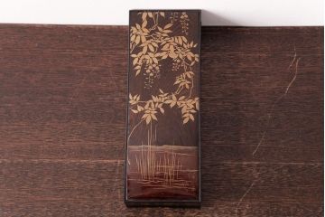 アンティーク雑貨　和製アンティーク　明治大正期　上品な絵柄が趣きある小物収納箱(文箱、木箱)