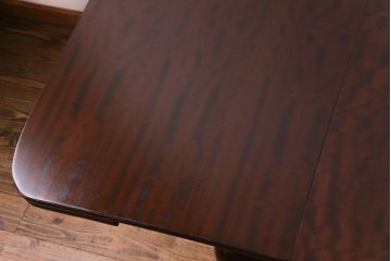 アンティーク家具　イギリスアンティーク　バーチ(樺)材　シンプルで上品なデザインのエクステンションテーブル(ダイニングテーブル、ドローリーフテーブル)
