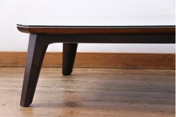ビンテージ　松本民芸家具　面取りデザインがおしゃれなガラス天板付きセンターテーブル(ローテーブル、座卓)