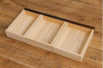 中古　総ケヤキ材　ガラス天板付き　四尺　杢目が美しい関西火鉢(長火鉢、囲炉裏、テーブル)(1)