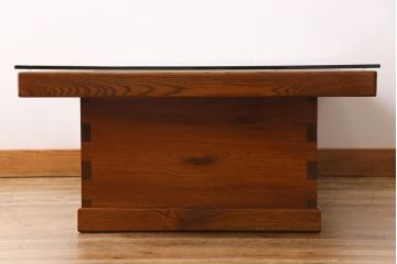 中古　総ケヤキ材　ガラス天板付き　四尺　杢目が美しい関西火鉢(長火鉢、囲炉裏、テーブル)(1)