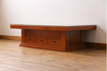 アンティーク雑貨　中古　総ケヤキ材　ガラス天板付き　四尺　杢目が美しい関西火鉢(長火鉢、囲炉裏、テーブル)(2)