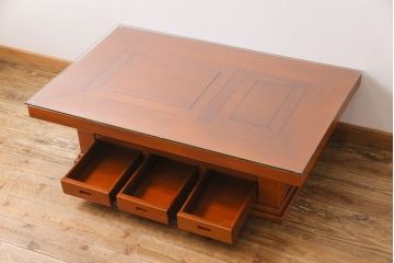アンティーク雑貨　中古　総ケヤキ材　ガラス天板付き　四尺　杢目が美しい関西火鉢(長火鉢、囲炉裏、テーブル)(2)