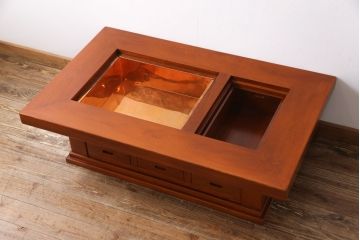 アンティーク雑貨　中古　総ケヤキ材　ガラス天板付き　四尺　杢目が美しい関西火鉢(長火鉢、囲炉裏、テーブル)(2)