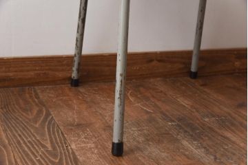 ヴィンテージ家具　イギリスビンテージ　素朴で懐かしさのあるスクールチェア(ワークチェア)(1)