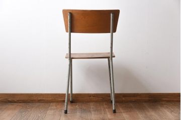 ヴィンテージ家具　イギリスビンテージ　素朴で懐かしさのあるスクールチェア(ワークチェア)(1)