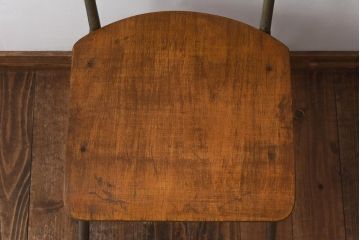 ヴィンテージ家具　イギリスビンテージ　素朴で懐かしさのあるスクールチェア(ワークチェア)(2)
