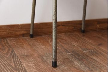 ヴィンテージ家具　イギリスビンテージ　素朴で懐かしさのあるスクールチェア(ワークチェア)(2)