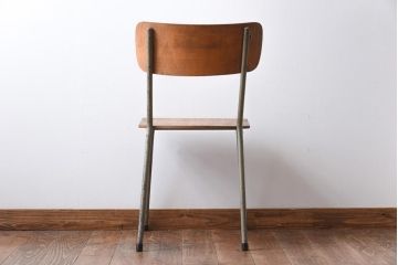 ヴィンテージ家具　イギリスビンテージ　素朴で懐かしさのあるスクールチェア(ワークチェア)(2)