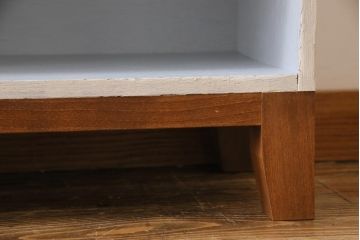 ペイント家具　5段　爽やかなバイカラーの薄型オープンラック(飾り棚、収納棚)
