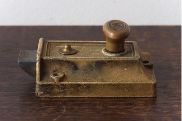 アメリカビンテージ　「ELGIN」ロゴ入り　ジャンクな雰囲気が格好いいドアノブ