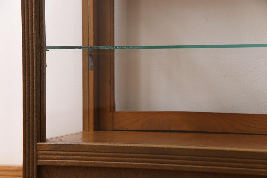 レトロ家具　昭和レトロ　引き出し付き　木の温もり溢れる薄型のガラスケース(飾り棚、陳列棚)