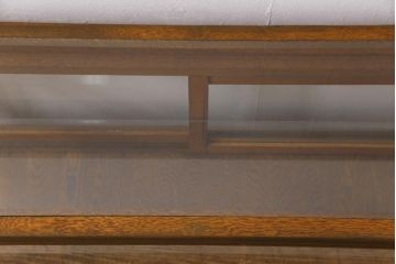 レトロ家具　昭和レトロ　素朴な佇まいが魅力の小振りなガラスケース(ショーケース、飾り棚、陳列棚)