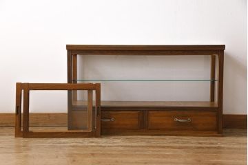 レトロ家具　昭和レトロ　素朴な佇まいが魅力の小振りなガラスケース(ショーケース、飾り棚、陳列棚)