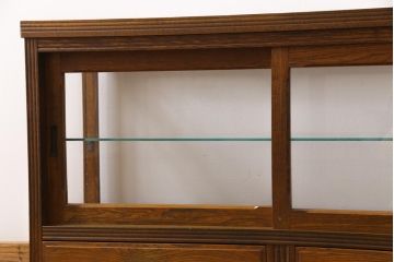 レトロ家具　昭和レトロ　素朴な佇まいが魅力の小振りなガラスケース(ショーケース、飾り棚、陳列棚)