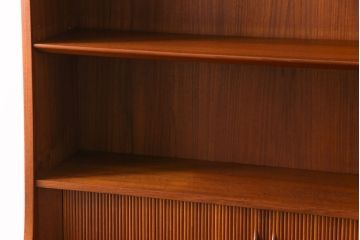 ヴィンテージ家具　北欧ビンテージ　デンマーク　作業台付き　お気に入りを並べて使えるカップボード(ブックシェルフ、陳列棚、オープンラック)(3)