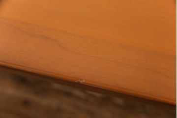 中古　富士ファニチア(FUJI FUNITURE)　カーブの脚が個性的な温もり溢れるダイニングテーブル(6人掛け)