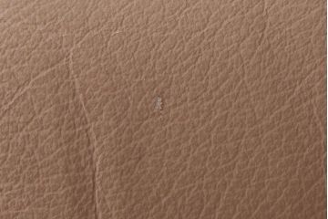 中古　富士ファニチア(FUJI FUNITURE)　キャスター付き　個性的なフレームが目を引くオリジナル座面のダイニングチェア(アームチェア)(1)