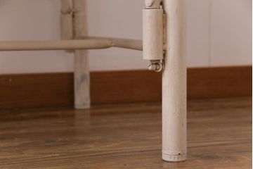 ラフジュ工房オリジナル アンティークペイントが魅力的な6脚格納スツール付きテーブル(ダイニングテーブル、作業台)(2)